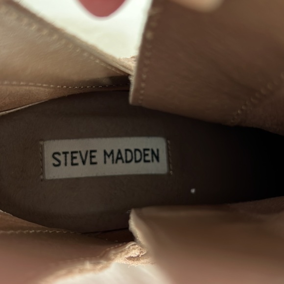 Steve Madden Shepp Beige Block Heel Perforated Ankle Boots - Picture 6 of 7